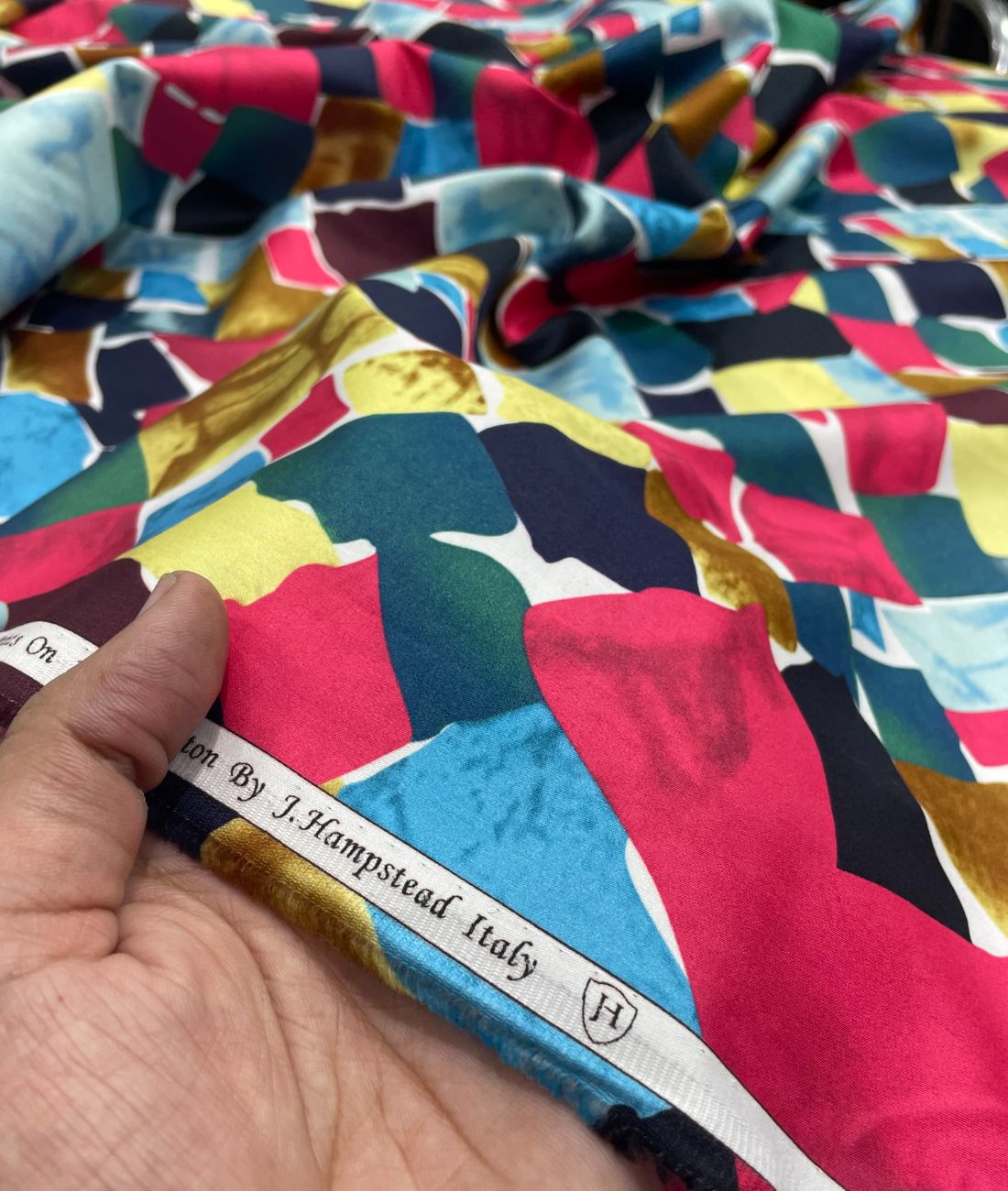 J.Hampstead Abstract Luxury 2 Ply Giza Cotton Fabric