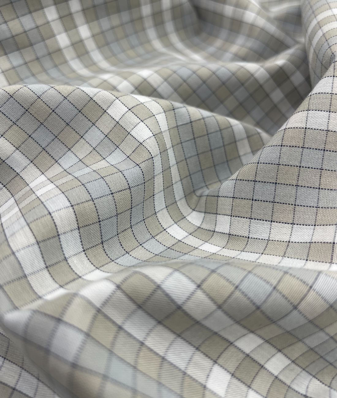Rich Cotton Checks Shirt Fabric for Men's Formal Shirt