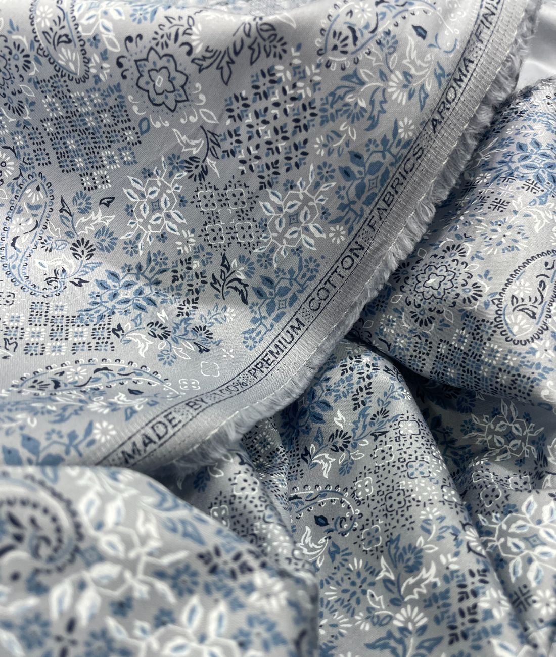 Blue Paisley Printed Luxury Giza Cotton Fabric for Men's Shirt