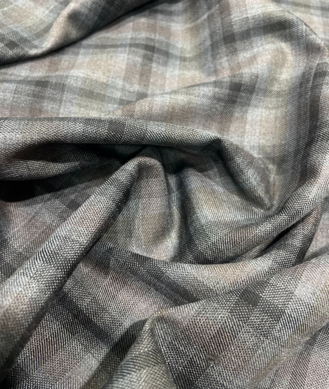 Estelle Morris 110's Counts Ultra Luxury Checks Suiting Fabric for Suits & Blazers