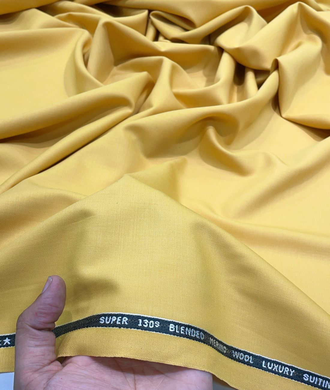 Super 130's Counts Merino Wool Suiting for Suits and Pants