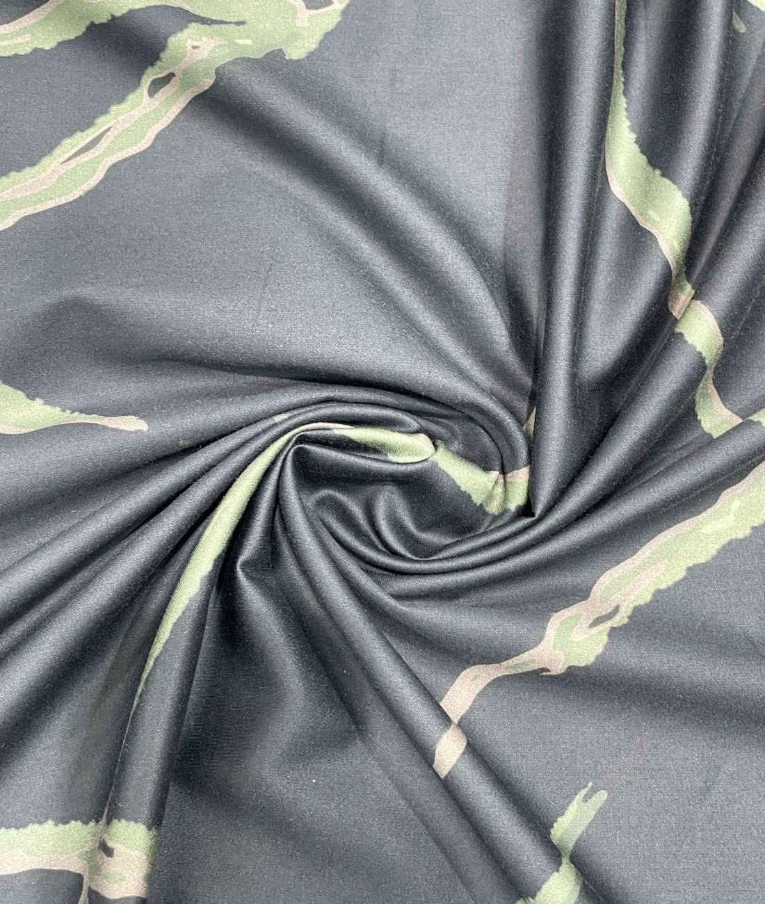 Venerdi Italy Printed Luxury Giza Cotton Fabric for Men's Shirt