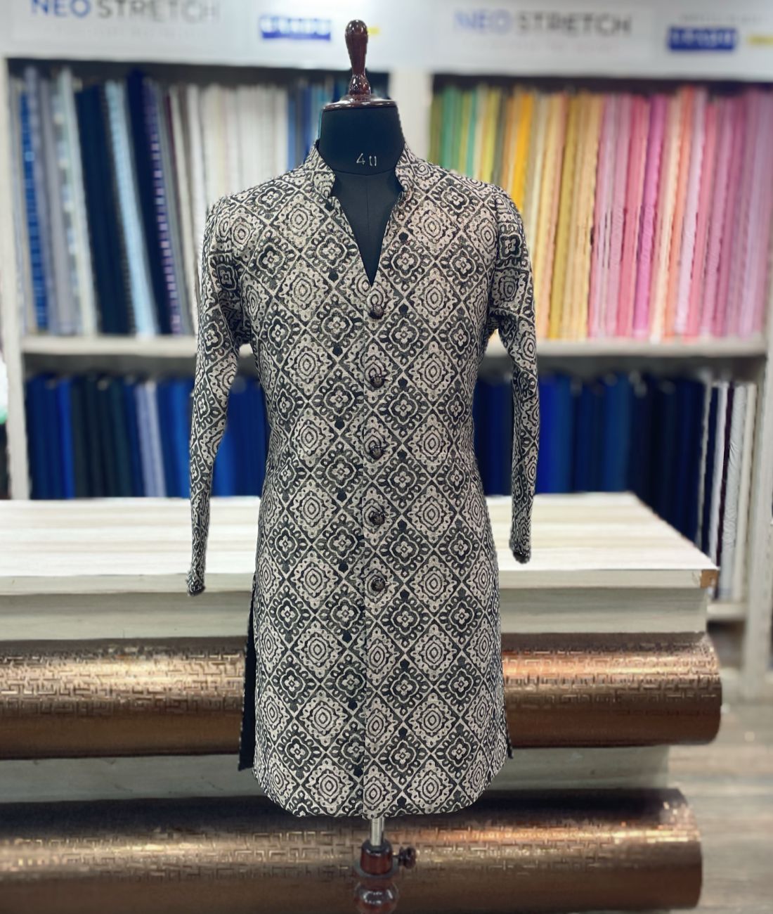 V Neck Luxury Kurta for Wedding Outfit