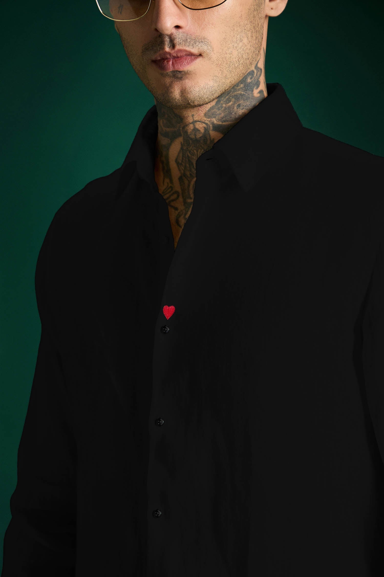 Heart Irish Linen Shirt - Black