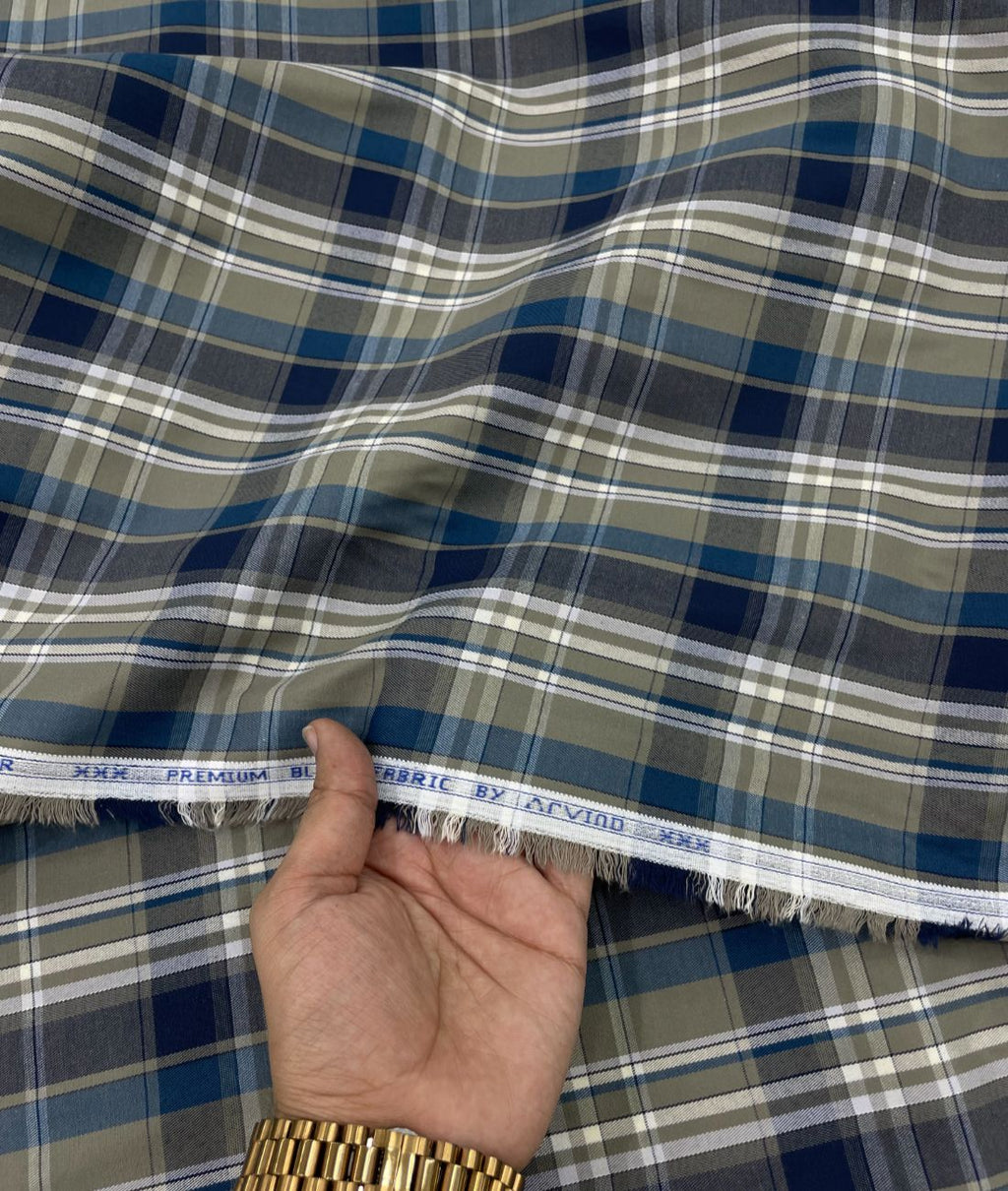 Arvind Checkered Premium Fabric for Mens Shirt