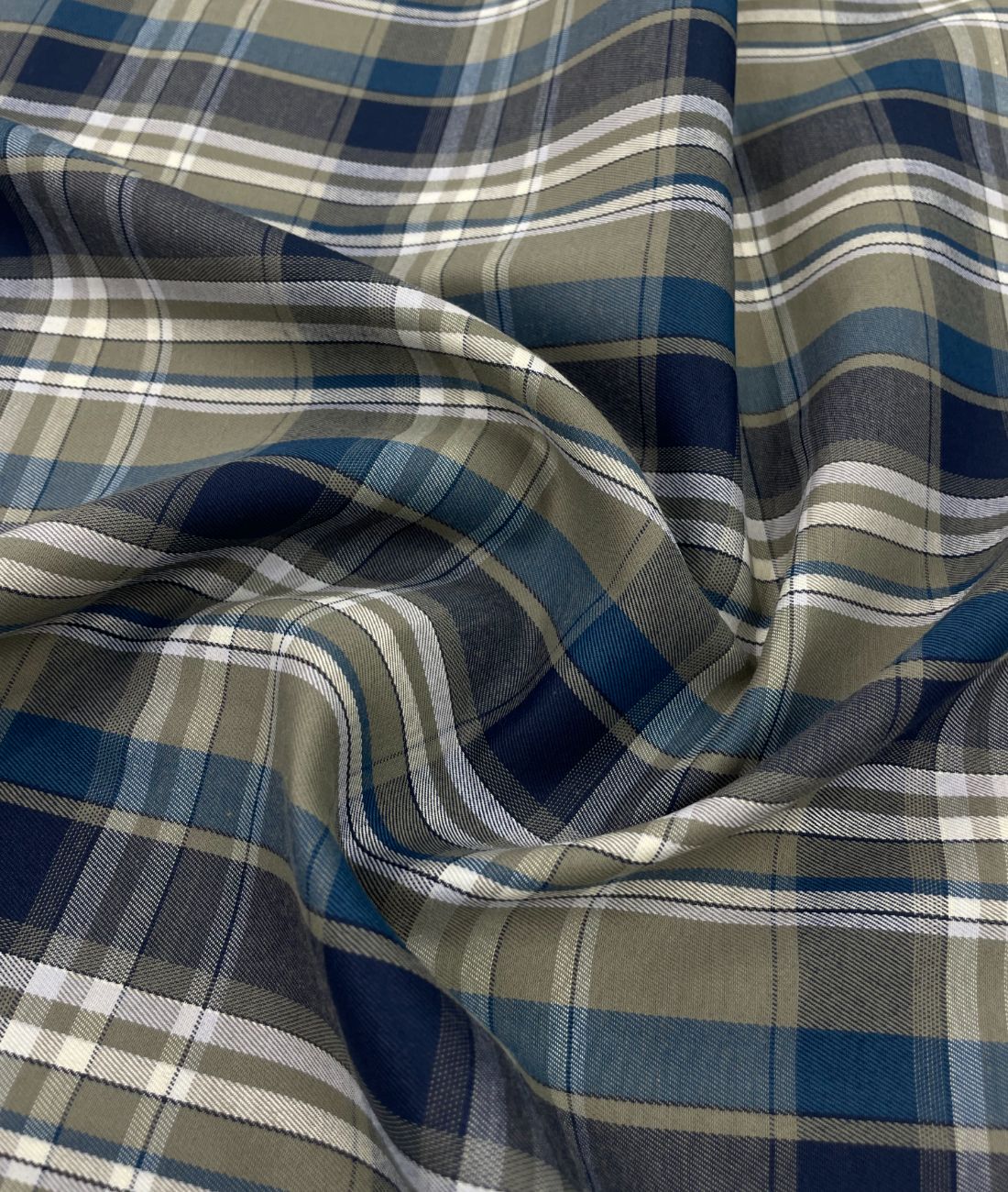 Arvind Checkered Premium Fabric for Mens Shirt