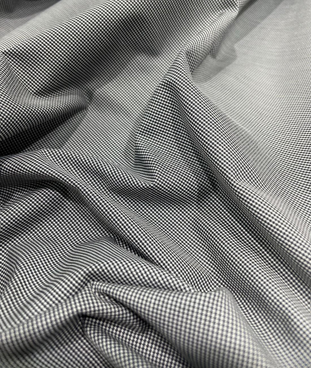 Anti Wrinkle Small Houndstooth Pattern Fabric for Men's Shirt