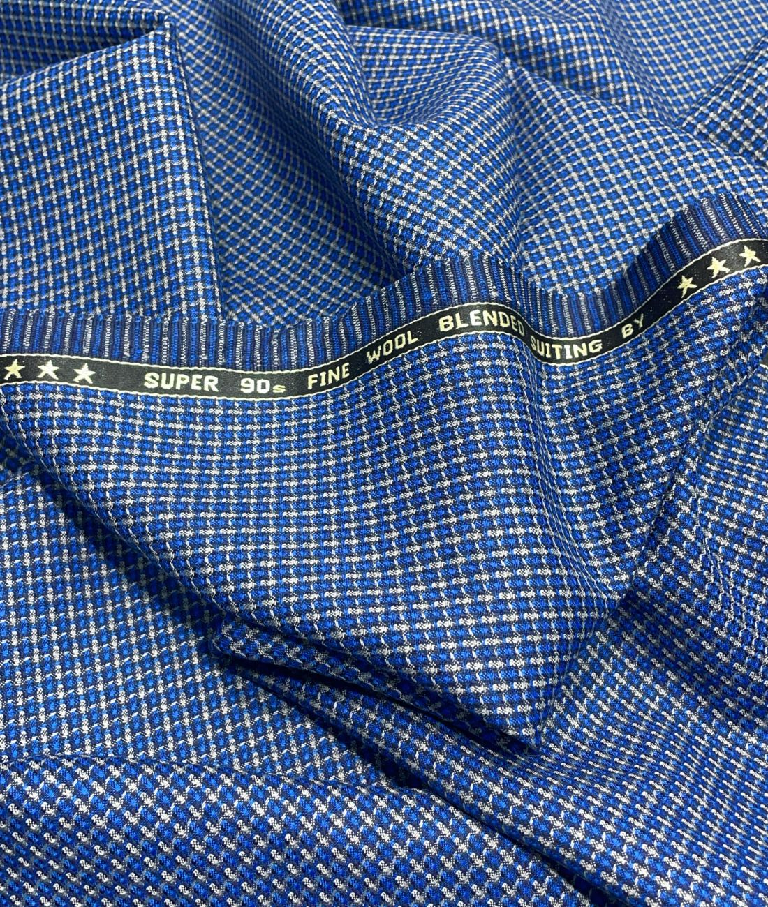 Super 90's Counts Luxury Suiting Fabric by Georgio Gullini