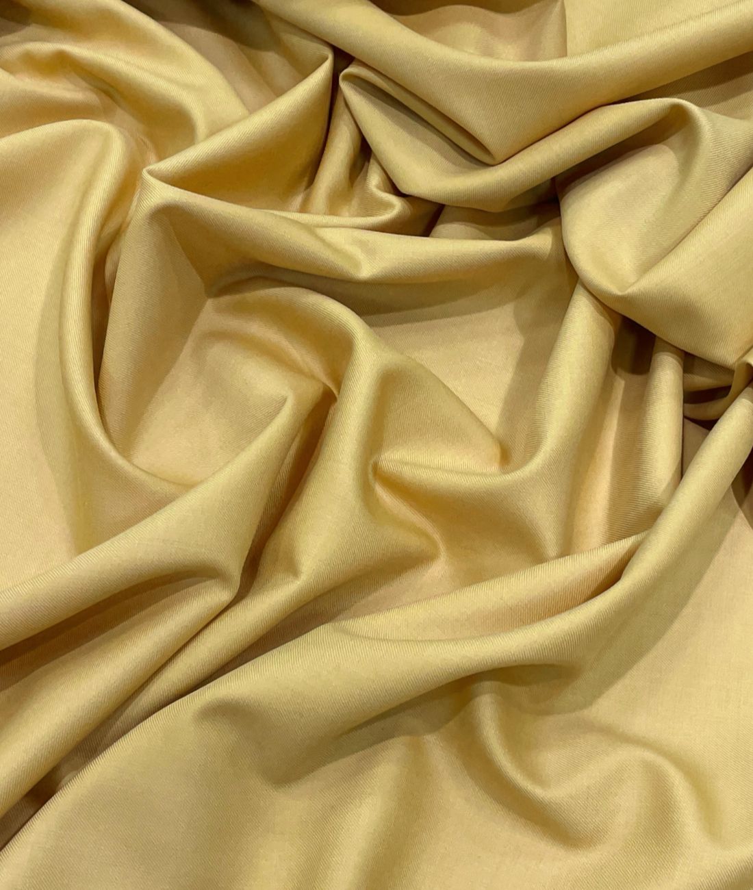 Super 130's Counts Merino Wool Suiting for Suits and Pants