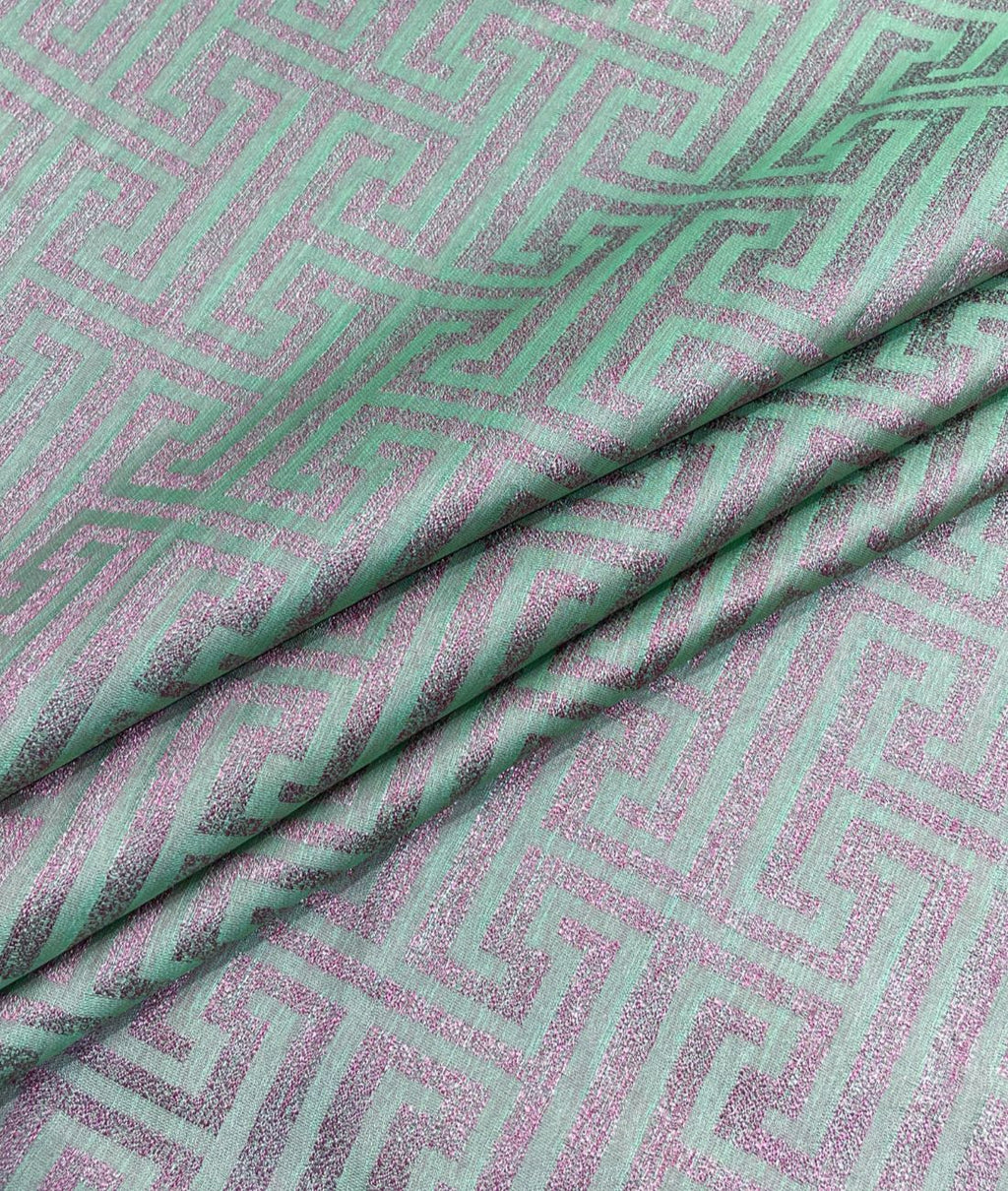 Anti Wrinkle Dual Shade Fabric