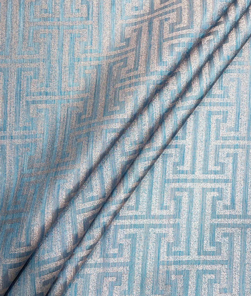 Anti Wrinkle Dual Shade Fabric